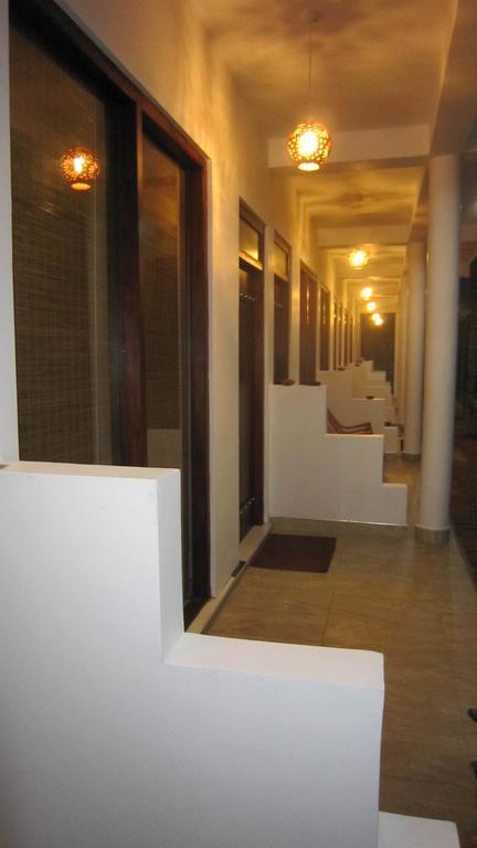 Hotel Holaa Mirissa Exterior foto